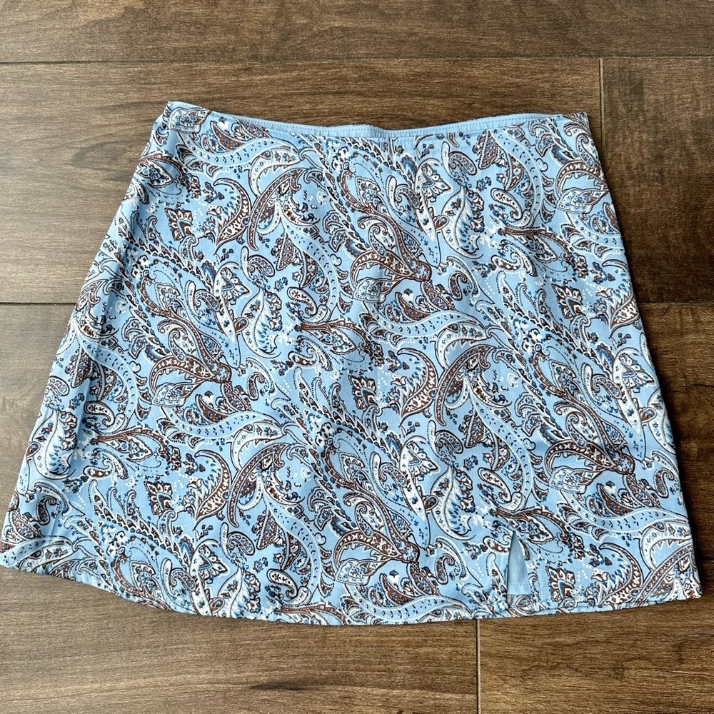 Hollister Baby Blue Paisley Satin Like Mini Skirt - Women’s Size: XS
